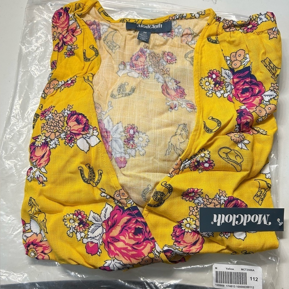 NWT MODCLOTH BEST IS YET TO COME WRAP TOP, Sz. M. VINTAGE FEEL, VERSATILE - Picture 5 of 8